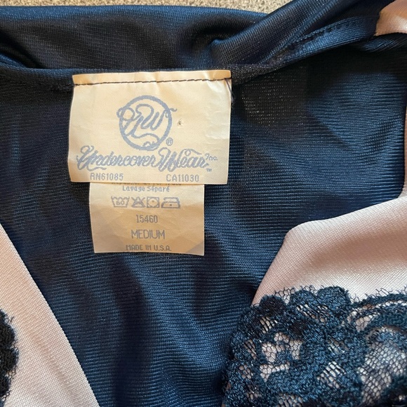 Vintage Undercover Wear Blue & Pink Silky 2pc Pj Set Size M - Picture 8 of 16